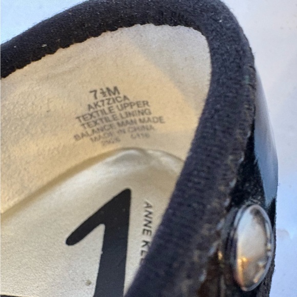 Anne Klein Sport black slip-on flat shoes size 7.5 M - Picture 9 of 11